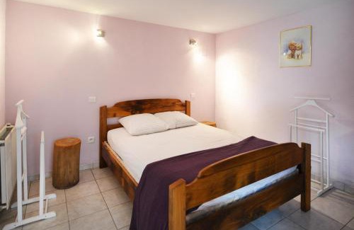 Villecomtal Maison | Gîte Le Pressoir domaine de jouani