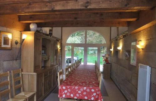 Clairegoutte Maison | Gîte Le Séquoia: Confort pour 17 personnes, idéal pour randonner dans les Vosges Saônoises - FR-1-583-426