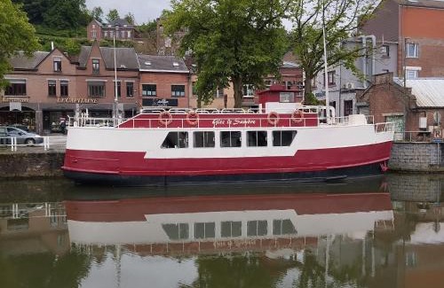 Thuin Location De Bateaux | Gîte Le Sambre