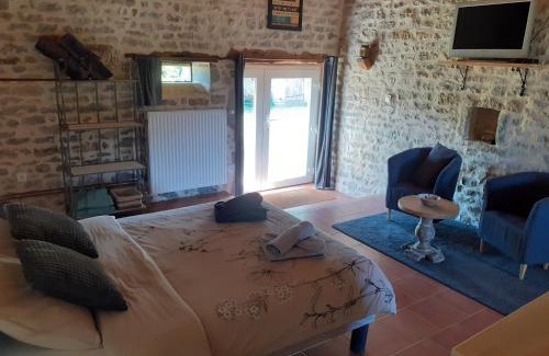 Alluy Maison | gîte le tilleul de la Fontaine