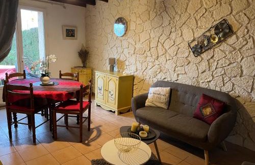 Champlecy Maison | Gîte Le tilleul