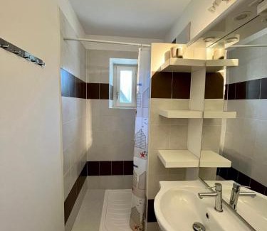 Le Collet-de-Deze Appartement | Gîte le Tour 45 m2 Cévennes Lozère