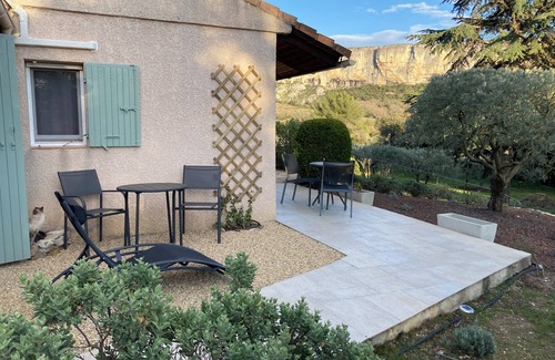 Lioux Maison | Gîte "Les Cistes" LIOUX