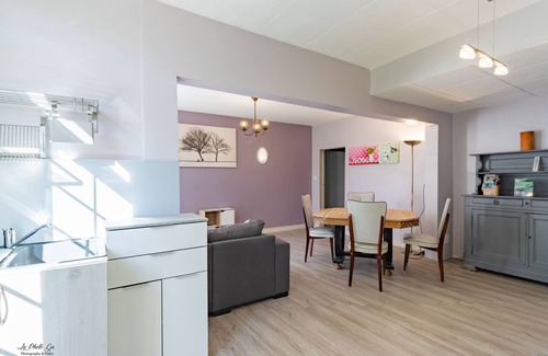 Le Fleix Appartement | Appartement Gîte les Fleurs situé au coeur du Périgord Pourpre près de Bergerac.