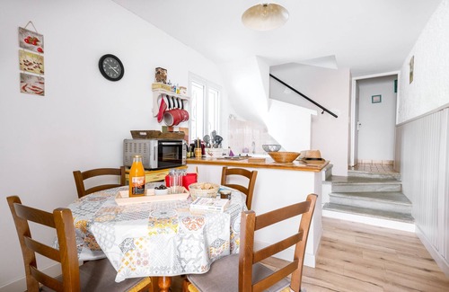 Merindol-les-Oliviers Cottage | Gîte-Les Abricotiers-Douche