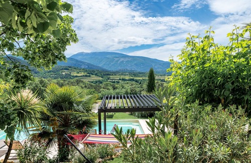 Merindol-les-Oliviers Cottage | Gîte-Les Abricotiers-Douche