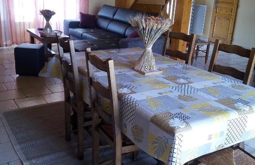 Eyzerac Appartement | Gîte les Grésilles