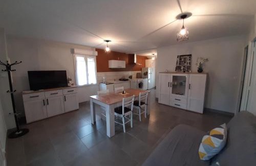 Frontenard Maison | Gîte Les Grands Prés