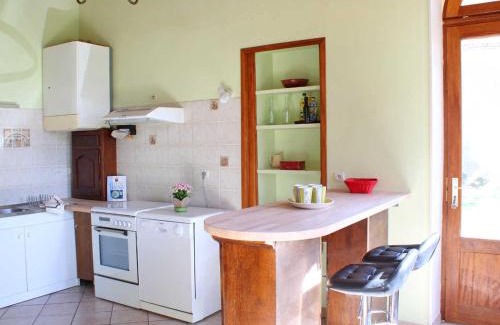 Trezelles Maison | Gîte lumineux avec jardin, près de Vichy, 2 chambres, équipements modernes, draps inclus - FR-1-489-281