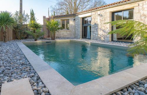 Forges Maison | Gîte Lunaben-Maison en pierres avec piscine
