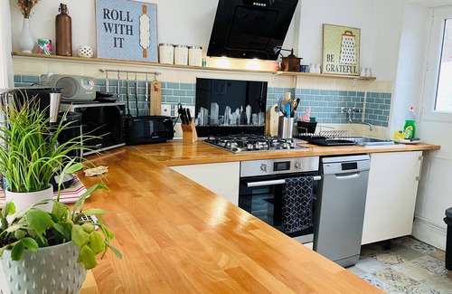 Bussiere-Dunoise Maison | Gîte LVB Lovely 2-bedroom village home in Bussière-Dunoise Sleeps 4