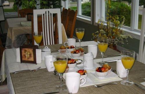 Mauricie Lit Et Petit-Déjeuner | Gîte Maison Parc Delormier