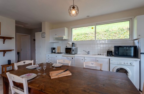 Lagarde Maison | Gîte Mathieu - Maison cosy 10 min de Lourdes, terrasse, jardin privé, WiFi, parking