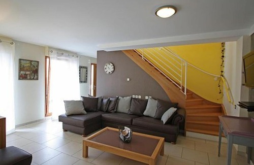 Rebeuville Maison | Gîte moderne à Rebeuville, proche Neufchâteau, 3 ch., accès PMR, pêche, WIFI, tout inclus - FR-1-589-157