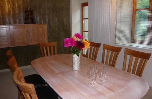 Rebeuville Maison | Gîte moderne à Rebeuville, proche Neufchâteau, 3 ch., accès PMR, pêche, WIFI, tout inclus - FR-1-589-157