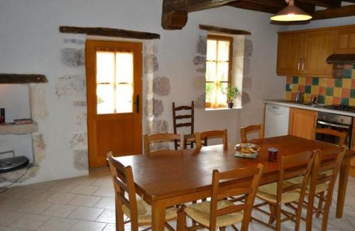 Valencisse Maison | Gîte Molineuf, 4 pièces, 8 personnes - FR-1-491-216