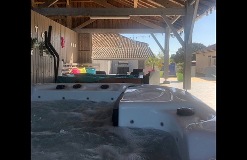 Savignac-sur-Leyze Maison | Gîte Monpazier - Piscine & Jacuzzi