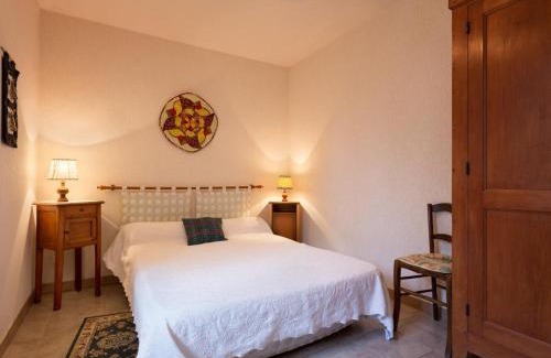 Ferrieres-sur-Sichon Maison | Gîte montagnard avec 3 chambres, jardin clos, terrasse couverte, animaux acceptés, proche Vichy. - FR-1-489-101