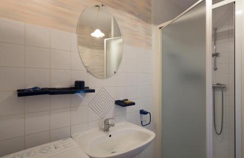 Ferrieres-sur-Sichon Maison | Gîte montagnard avec 3 chambres, jardin clos, terrasse couverte, animaux acceptés, proche Vichy. - FR-1-489-101