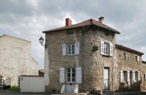 Artonne Maison | Gîte MONTIGNY - ARTONNE