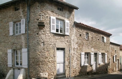 Artonne Maison | Gîte MONTIGNY - ARTONNE