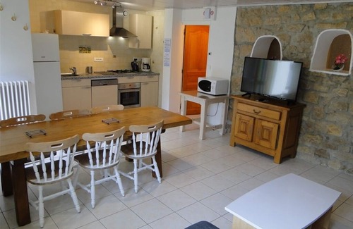 Foncine-le-Haut Appartement | Gîte 295 Montagnes du Jura avec Spa et Sauna classé 3 étoiles