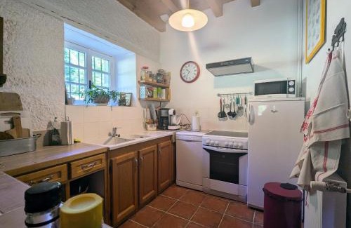 Le Chambon-sur-Lignon Maison | Gîte Nature au Chambon-sur-Lignon: Terrasse, Wifi, Proche Activités et Commerces - FR-1-582-137