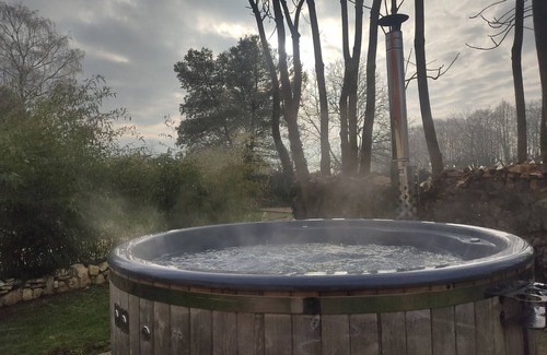 Bourges Maison | Gîte Nature La Manova SPA Sauna Bain Nordique/Jacuzzi