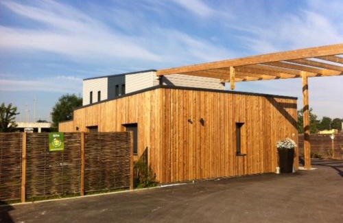 Lesquin Maison | Gîte Noir Lapin
