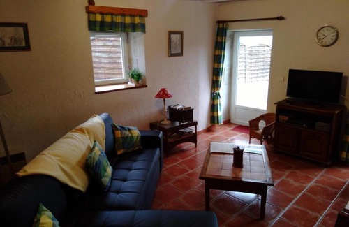 Poezat Maison | Gîte Pôëzat, 4 pièces, 6 personnes - FR-1-489-118