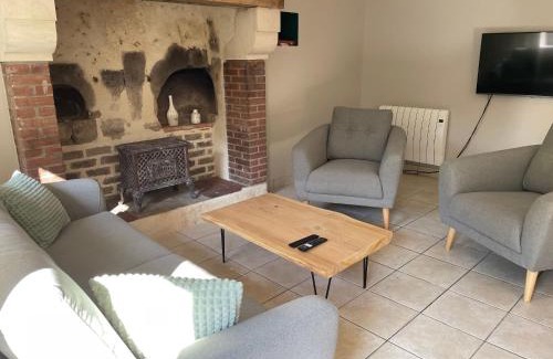Saint-Georges-de-la-Couee Maison | Gîte paisible, tout confort avec grand terrain, garage, Wi-Fi, proche du Mans et de la vallée du Loir - FR-1-410-394