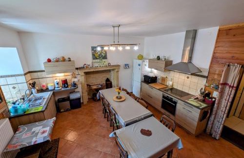 Montigny-les-Cherlieu Maison | Gîte paisible dans forêts avec vélos et randonnées, animaux admis - FR-1-583-503