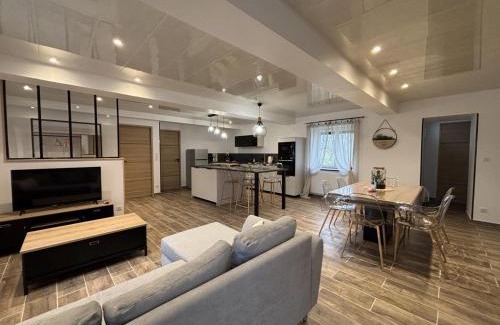Cognat-Lyonne Maison | Gîte paisible 6 pers proche Vichy et Clermont-Ferrand - FR-1-489-566