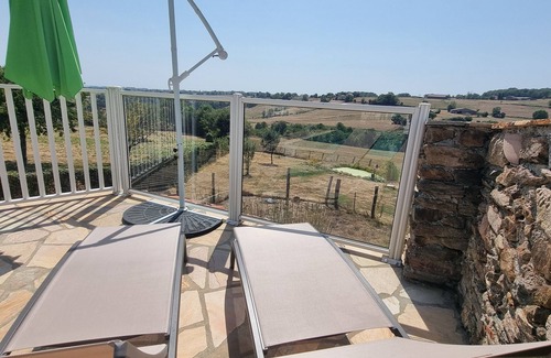 Maurs Maison | Gîte CANTAL LOT /piscine chauffée/clos/privatif/tt climatisé /loisirs sur place
