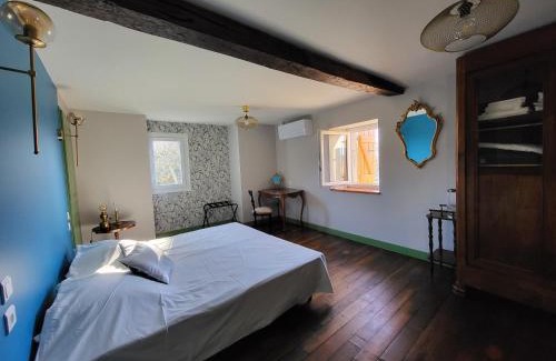 Taurignan-Vieux Maison | Gîte PRAT NAOU - PYRENNEES ARIEGEOISES