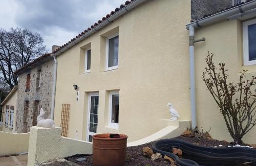 Montournais Maison | Gîte Puy Morin