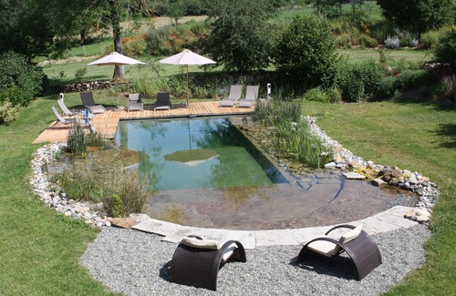 Frontenac Cottage | Gîte Quercy, charme authentique, grand confort, jardin arboré, piscine naturelle