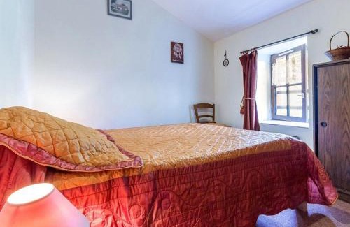Corcoue-sur-Logne Maison | Gîte rénové à Corcoué-sur-Logne avec étang privé et équipements bébé - FR-1-306-1066