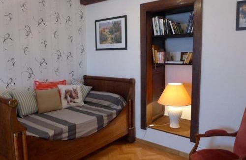 Chaumont-la-Ville Maison | Gîte rénové avec charme, garage et vélos à disposition - FR-1-611-36