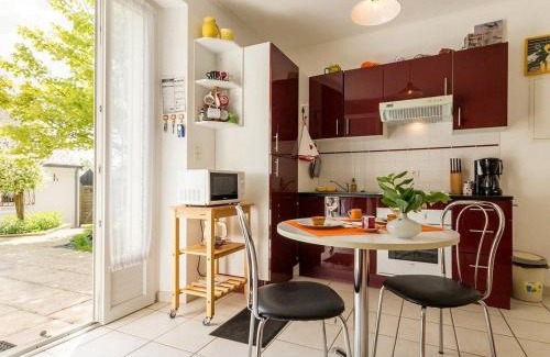 Saint-Omer-de-Blain Maison | Gîte rénové calme avec jardin fleuri, à proximité du canal de Nantes à Brest et de la forêt du Gâvre - FR-1-306-1007