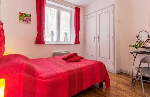Saint-Omer-de-Blain Maison | Gîte rénové calme avec jardin fleuri, à proximité du canal de Nantes à Brest et de la forêt du Gâvre - FR-1-306-1007