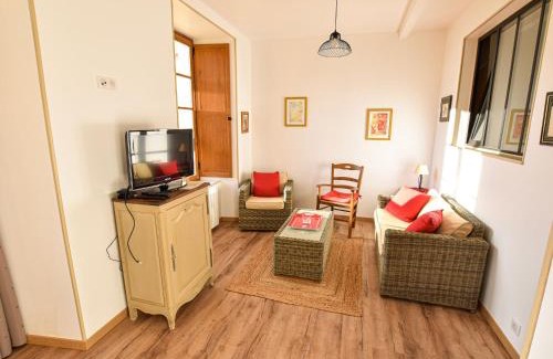 Sable-sur-Sarthe Maison | Gîte restauré 6 pers. au bord de la rivière, proche centre, parking et wifi - FR-1-410-380