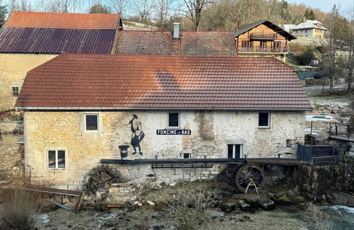 Foncine-le-Bas Appartement | La petite fille des rivières, rive droite
