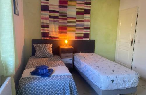 Saint-Jean-de-Barrou Maison | Gîte Romarin avec SPA