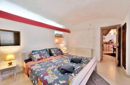 Lussan Appartement | Gîte Romy - Gîte avec piscine partagée