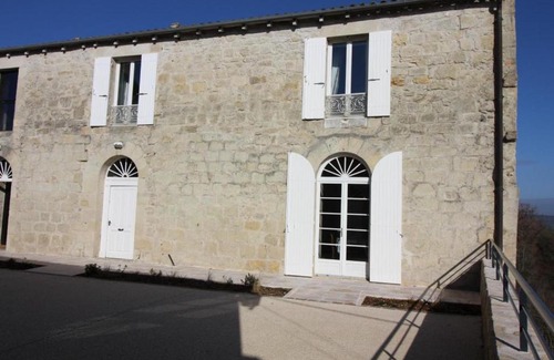 Roquebrune Maison | Gîte Roquebrune, 5 pièces, 8 personnes - FR-1-440-205