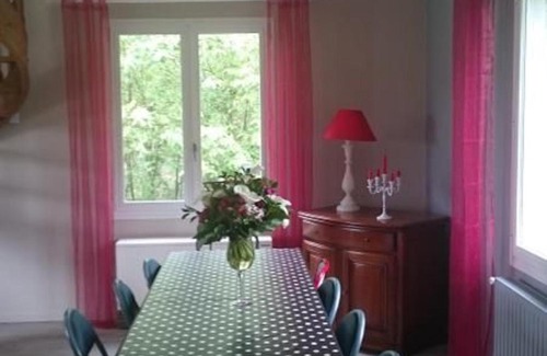 Saint-Jean-de-la-Motte Maison | Gîte spacieux avec salle de jeux, tennis et cheminée, idéal pour familles et amis jusqu'à 15 pers. - FR-1-410-223