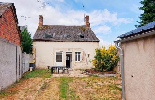 Marboue Maison | Gîte spacieux au cœur de Marboué - FR-1-581-155