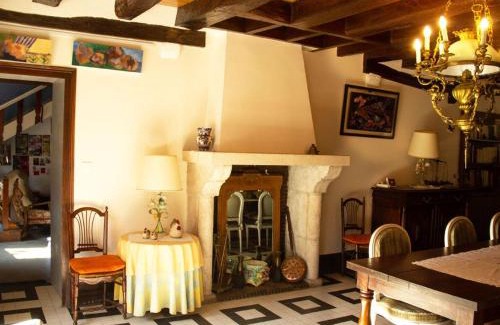 Tavers Maison | Gîte spacieux au cœur du Val de Loire, entre Orléans et Blois, avec jardin, cour fermée et BBQ ! - FR-1-590-106