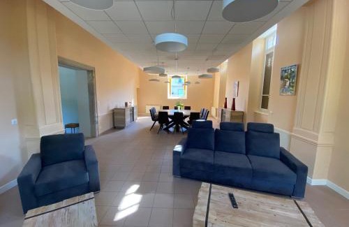 Feneyrols Maison | Gîte spacieux et confortable à Feneyrols proche de l'Aveyron - FR-1-605-48
